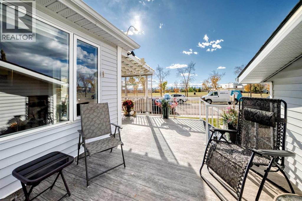 84 TUSCANY VALLEY Drive NW - Image 46