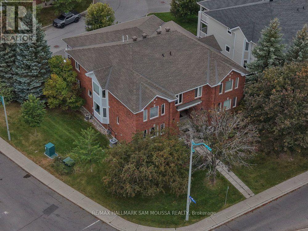 19 COLCHESTER SQUARE - 41