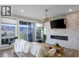 1968 Qu'appelle Boulevard, Kamloops, BC V2E0C1 Photo 32