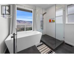 1968 Qu'appelle Boulevard, Kamloops, BC V2E0C1 Photo 30