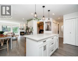 105 2968 Burlington Drive, Coquitlam, BC V3B7N4 Photo 6
