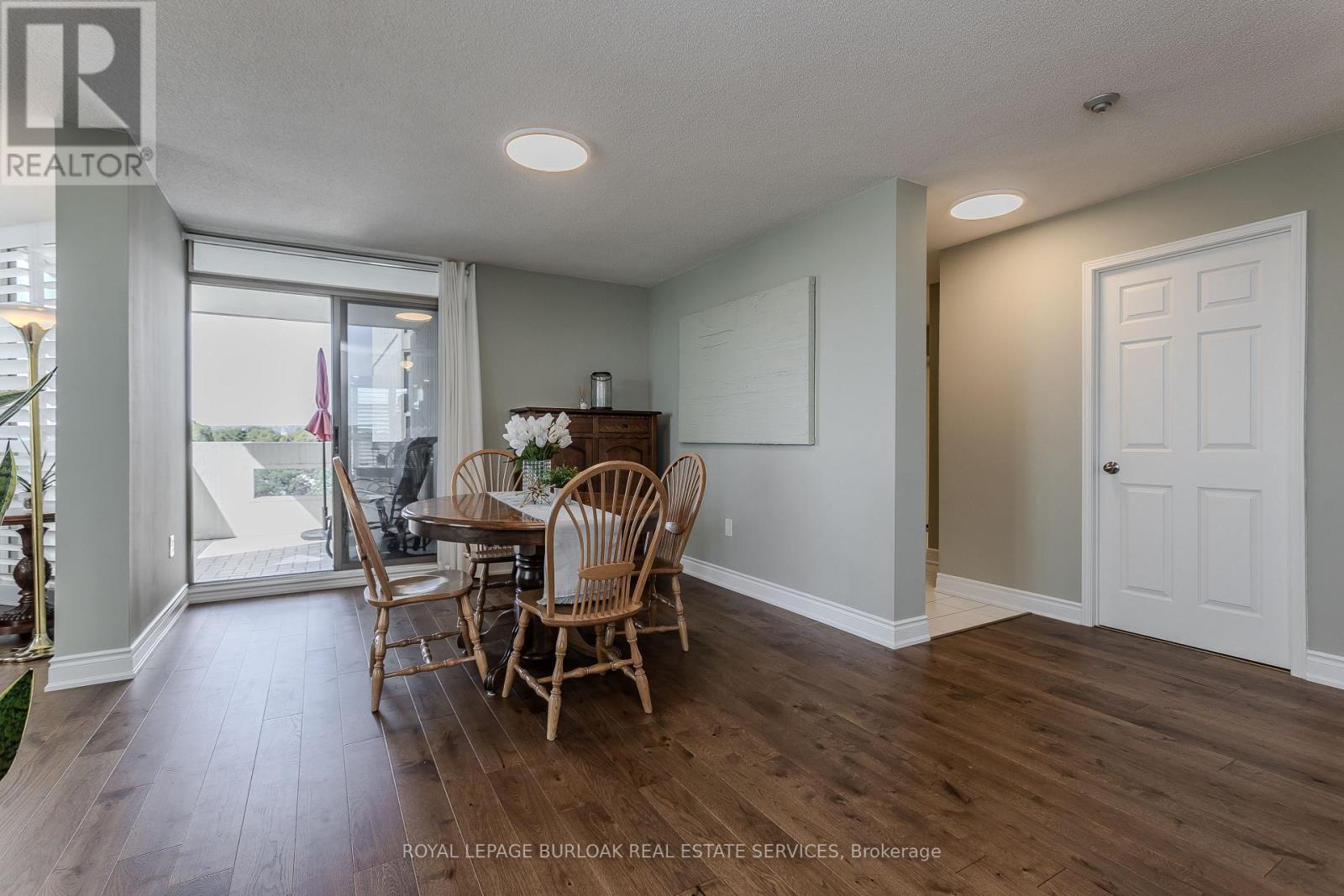 #601 5070 PINEDALE AVENUE - Image 3