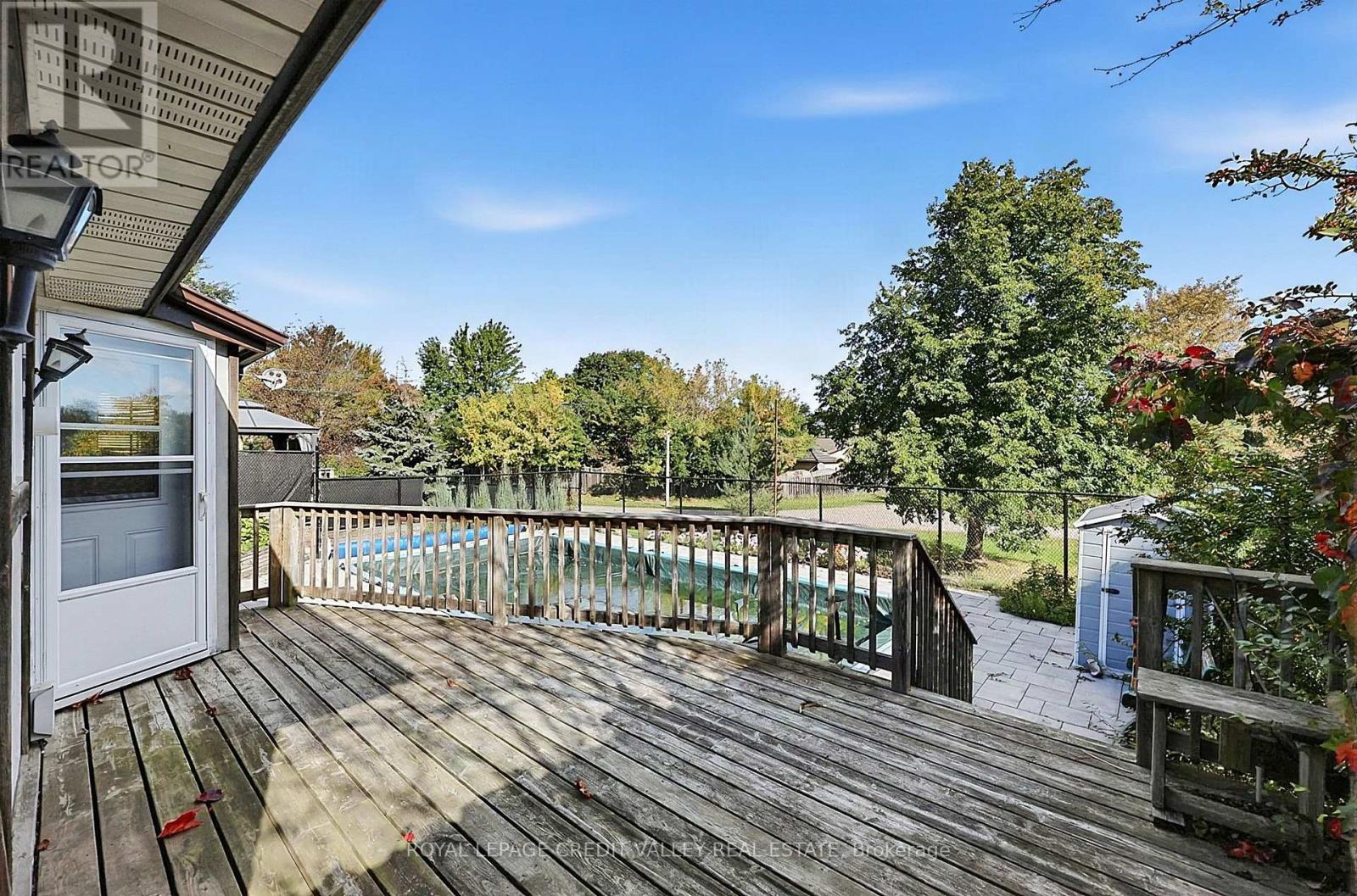 30 PALGRAVE CRESCENT - 38