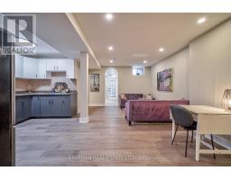 Bathroom - B - 351 Windermere Avenue, Toronto, ON M6S3L1 Photo 6