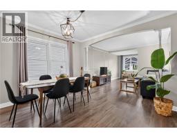 Living room - 32 Richmond Avenue, St  Catharines, ON L2R3W7 Photo 10