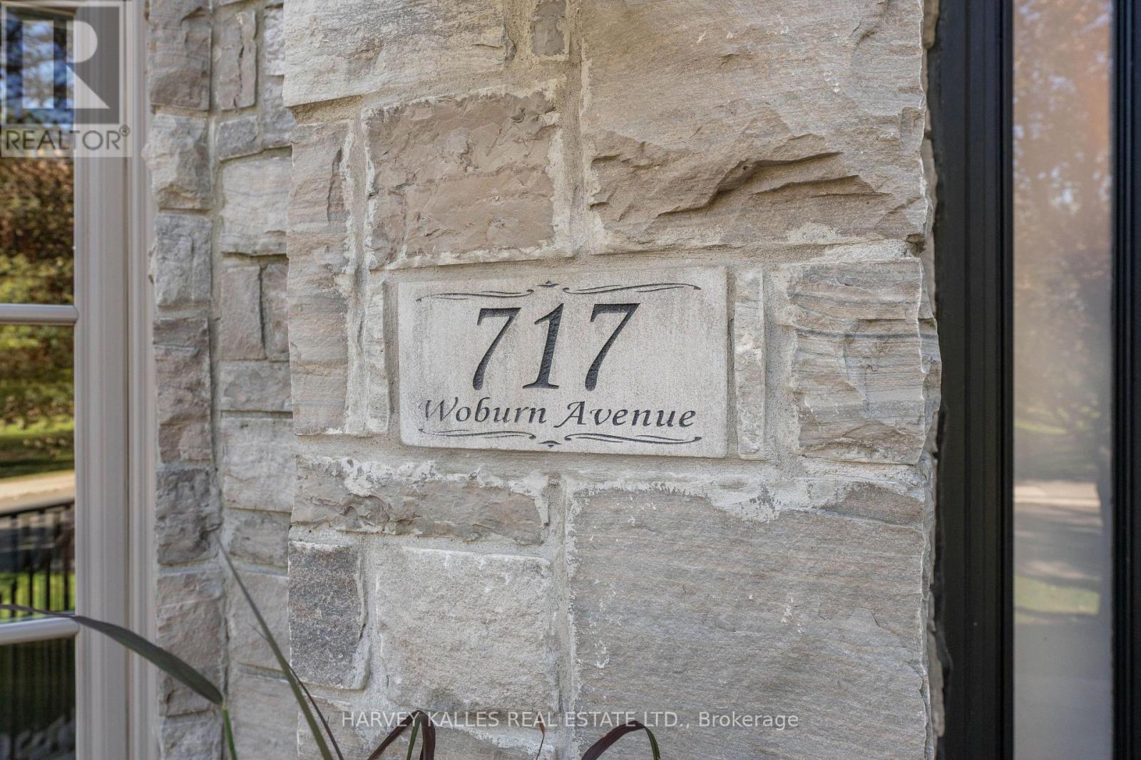 717 Woburn Avenue, Toronto, ON photo 3