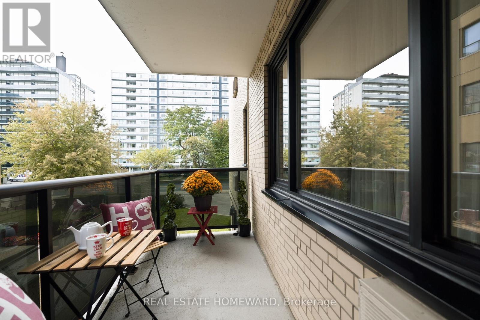 203- 575 Avenue Road, Toronto, ON photo 24