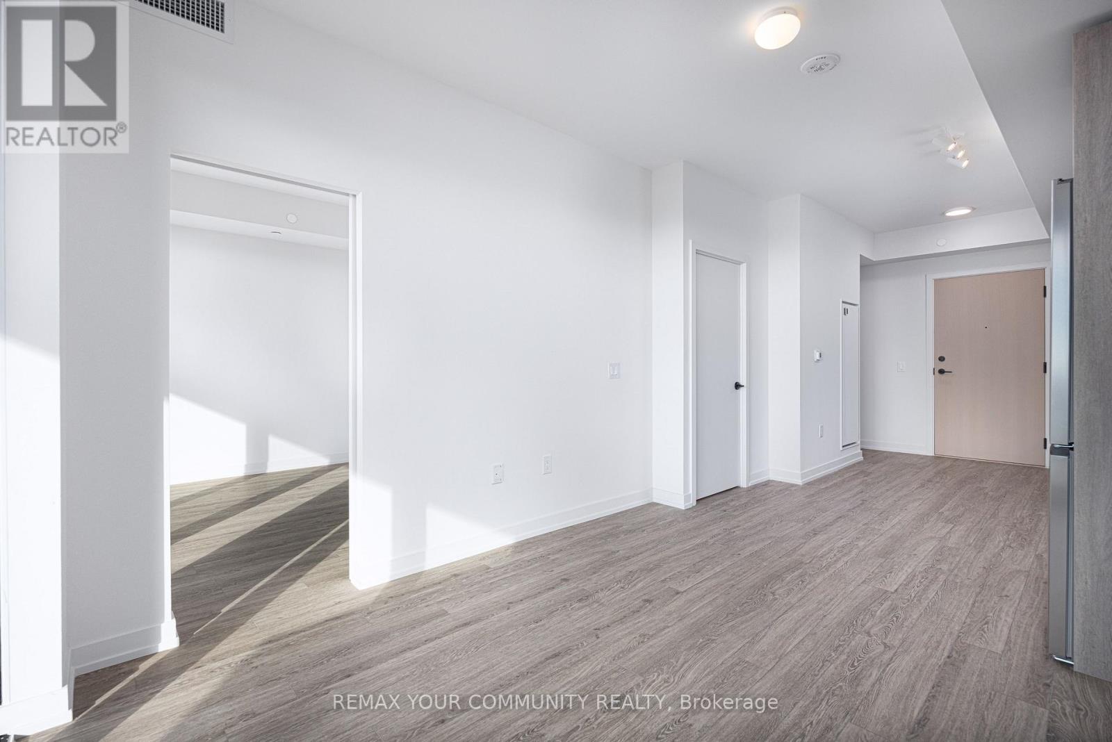 #1005 181 STERLING ROAD - Image 13