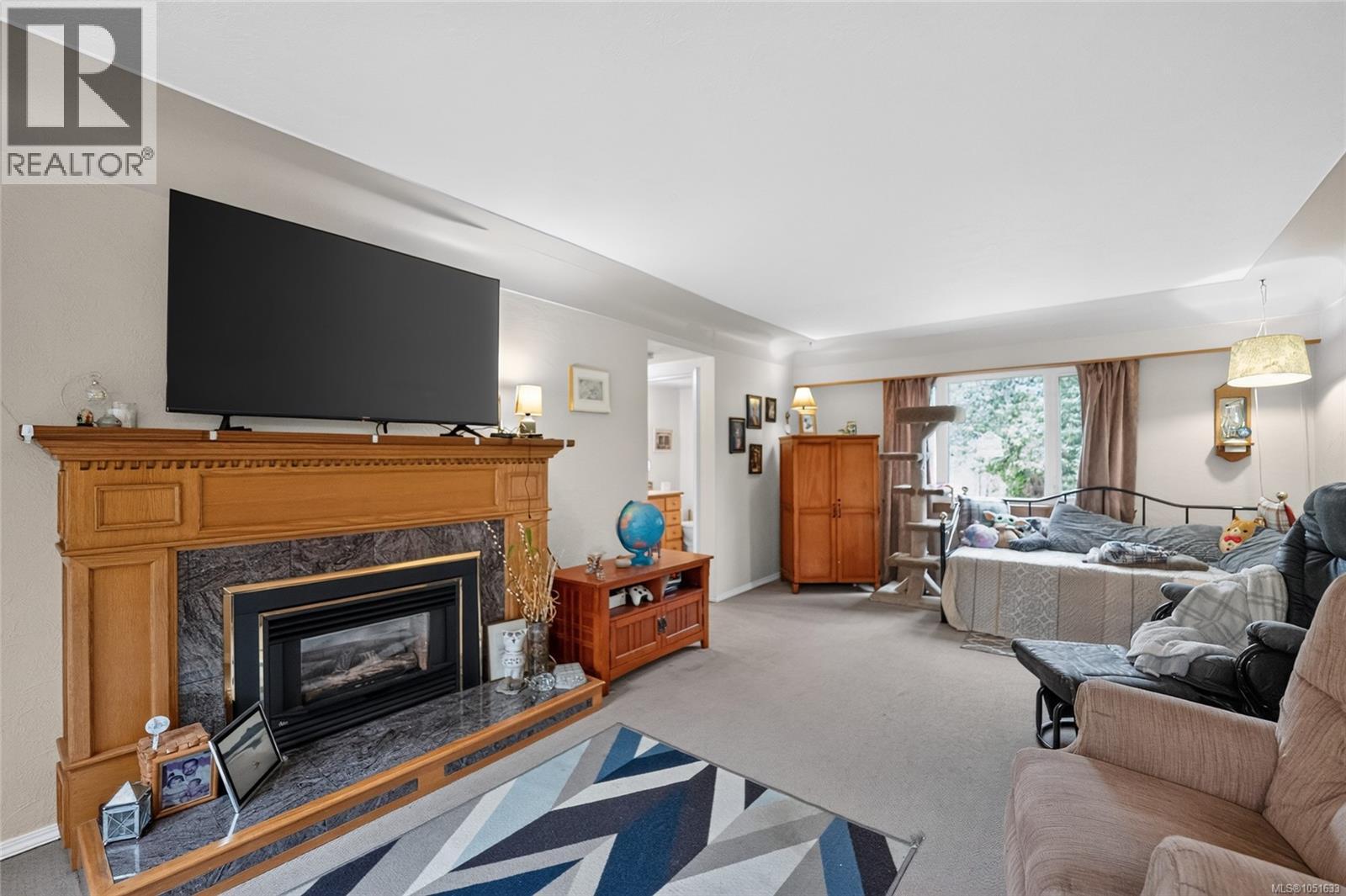 2025 Forest Dr - 2