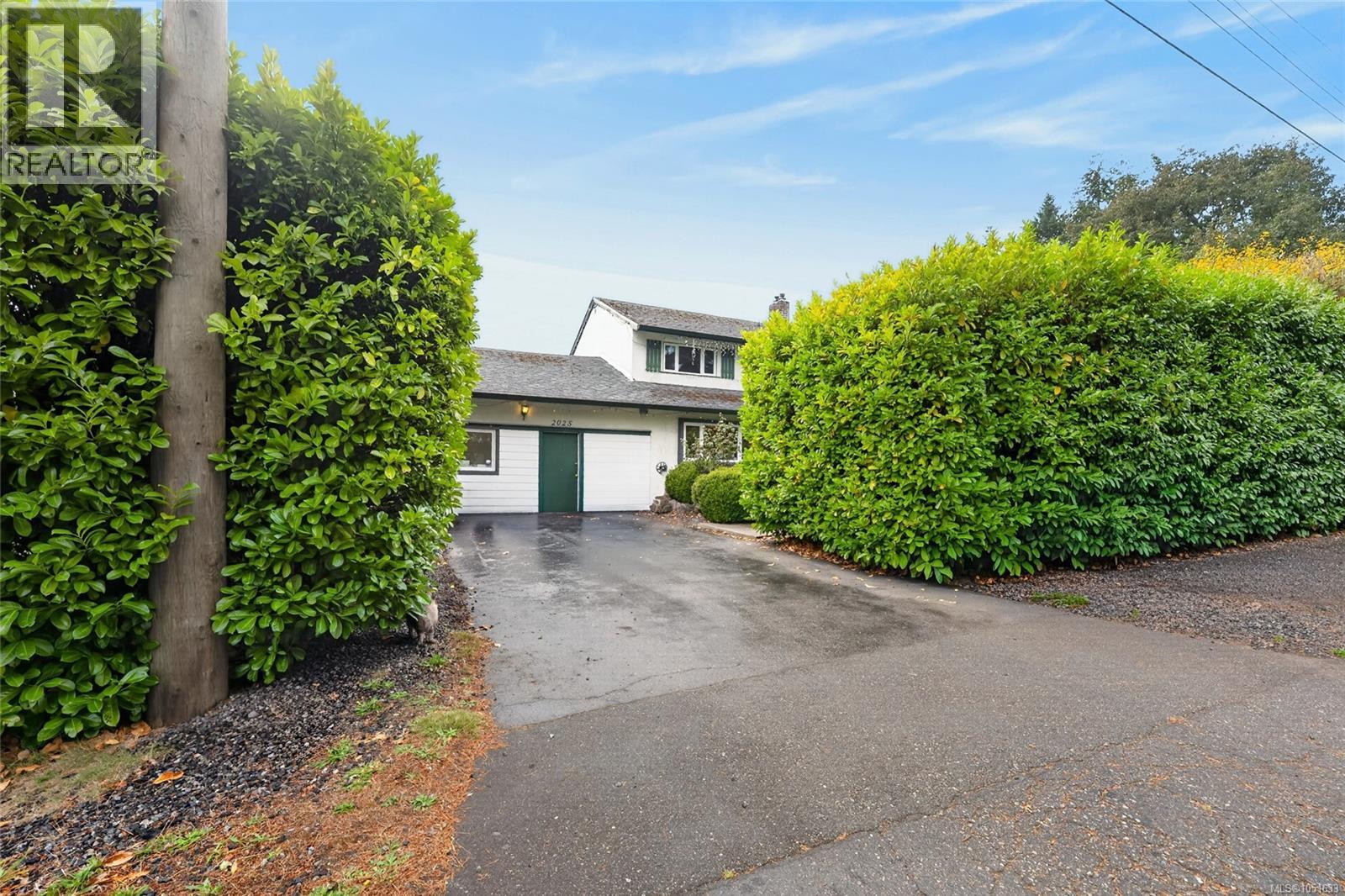 2025 Forest Dr - 9
