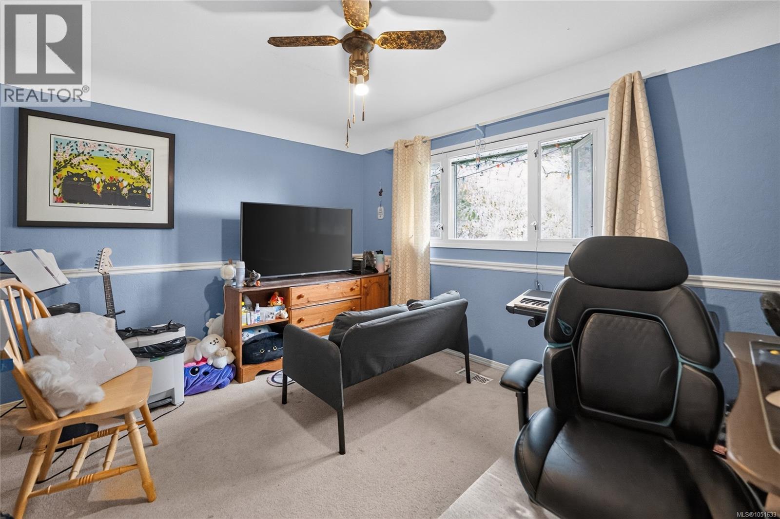 2025 Forest Dr - Image 27