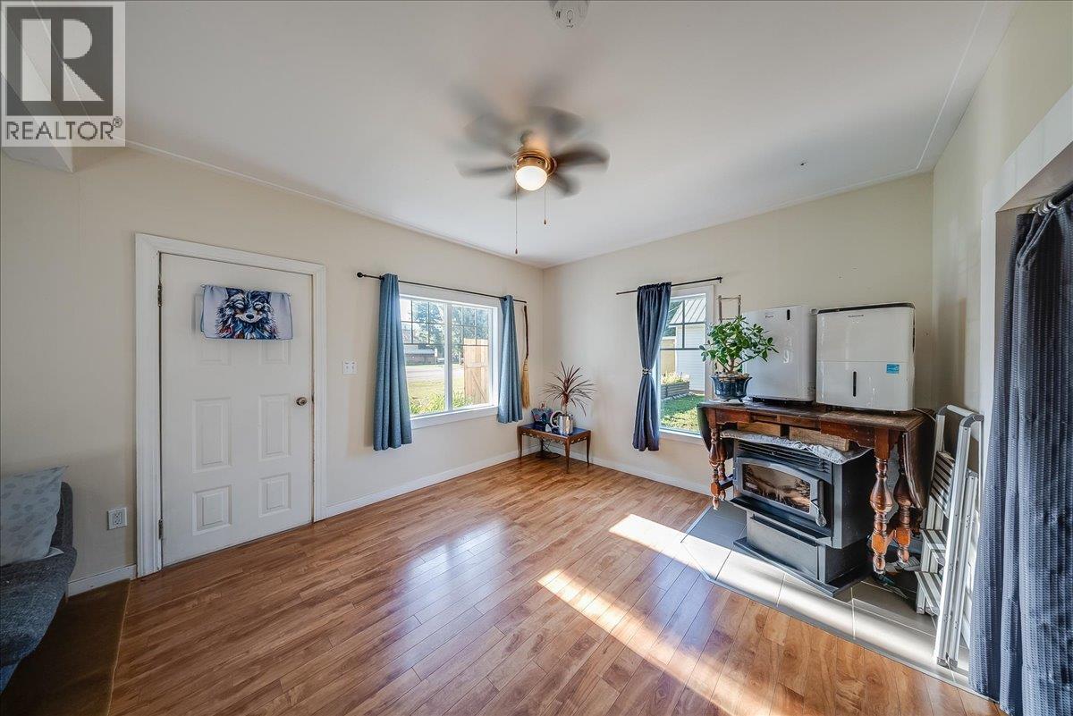 514 Davies Avenue - Image 14