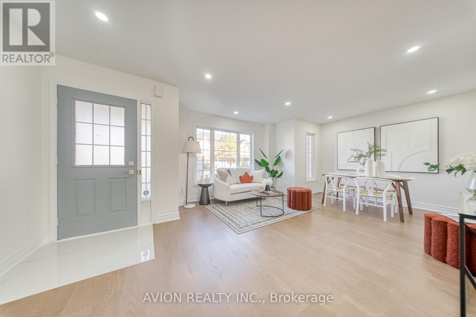 741 Bur Oak Avenue, Markham, ON photo 1
