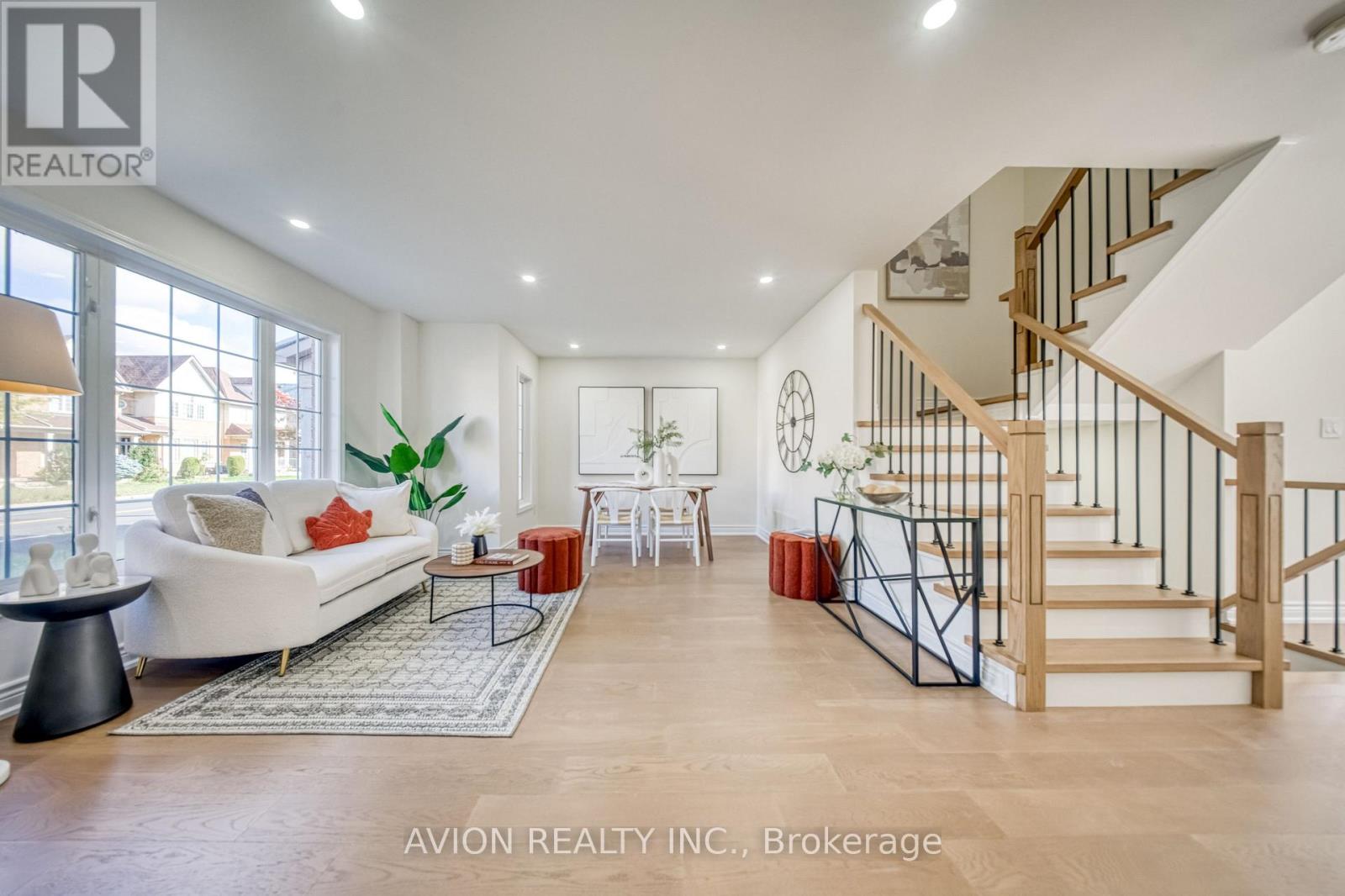 741 Bur Oak Avenue, Markham, ON photo 6
