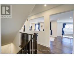 7 Hawtin Lane, Aurora, ON L4G7L4 Photo 12