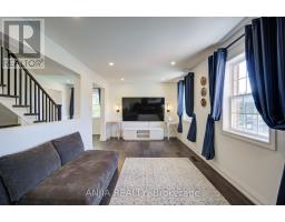 7 Hawtin Lane, Aurora, ON L4G7L4 Photo 18
