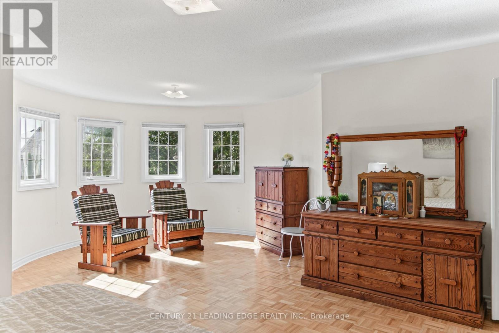 35 HARTWELL WAY - 25