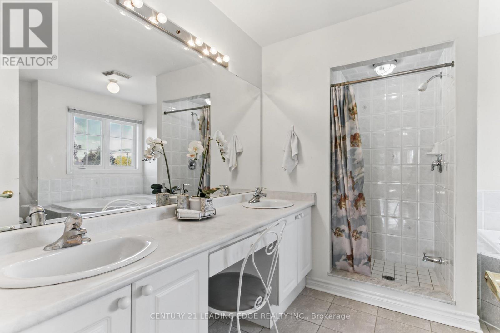 35 HARTWELL WAY - 27