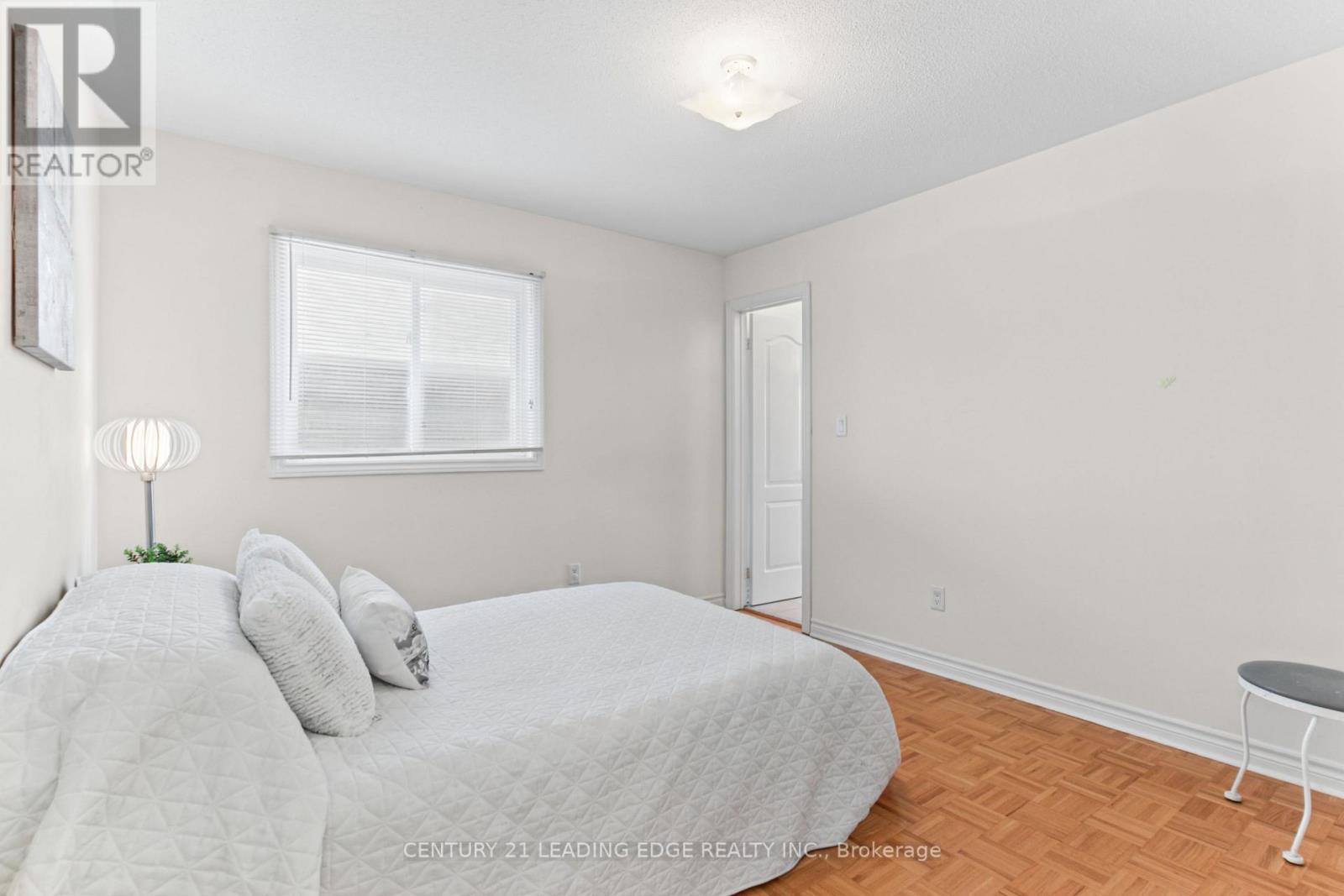 35 HARTWELL WAY - 30