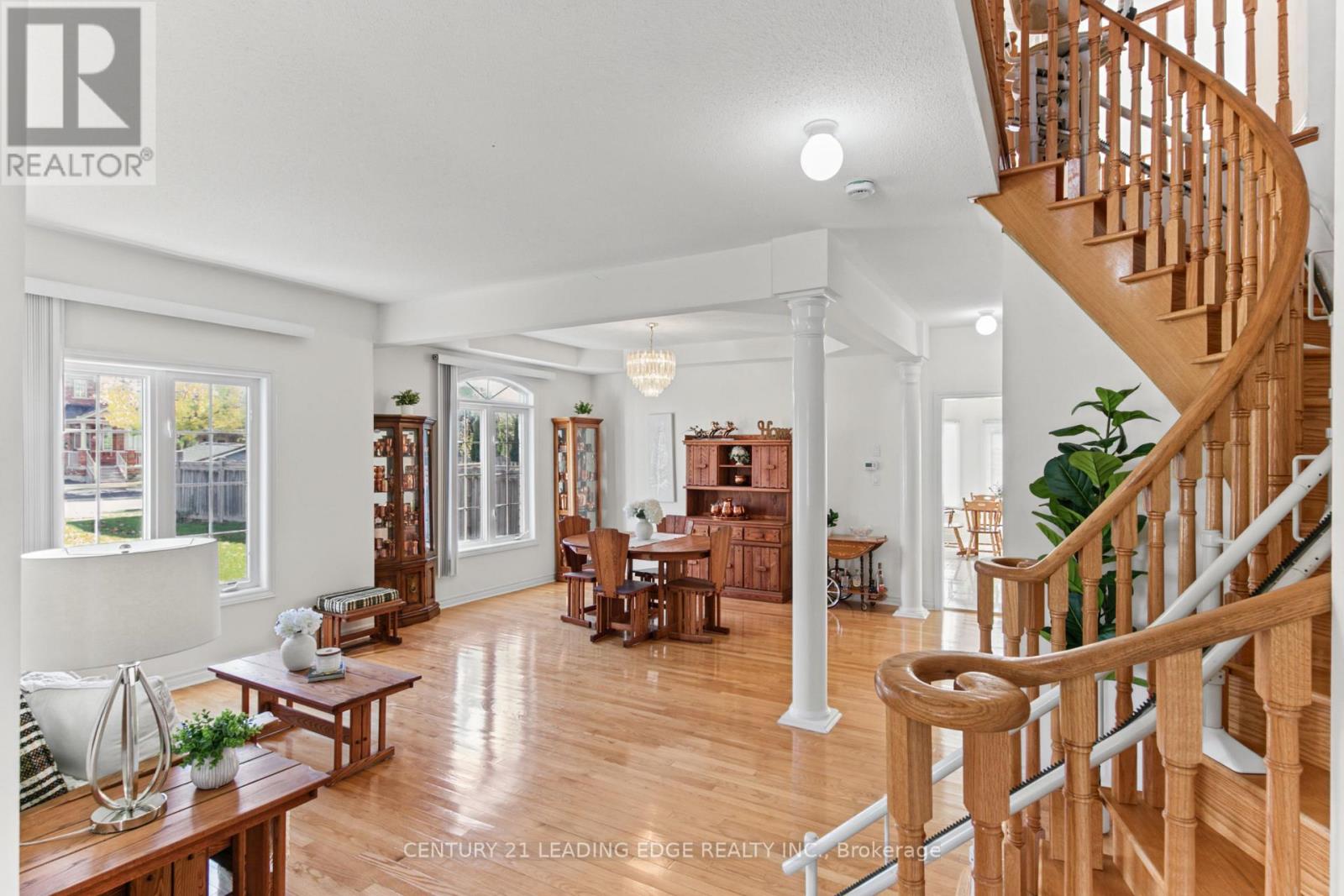 35 HARTWELL WAY - 4