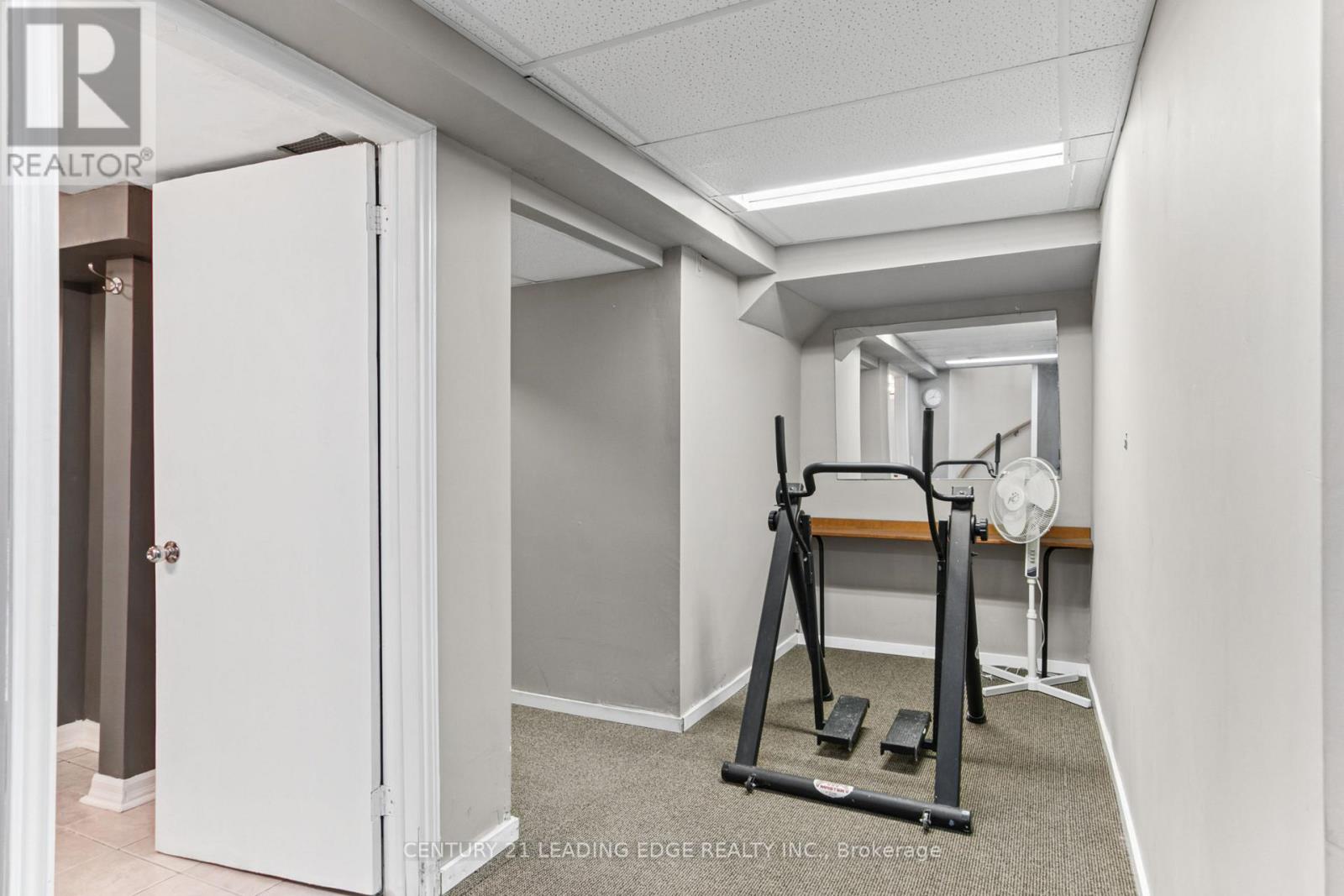 35 HARTWELL WAY - 42