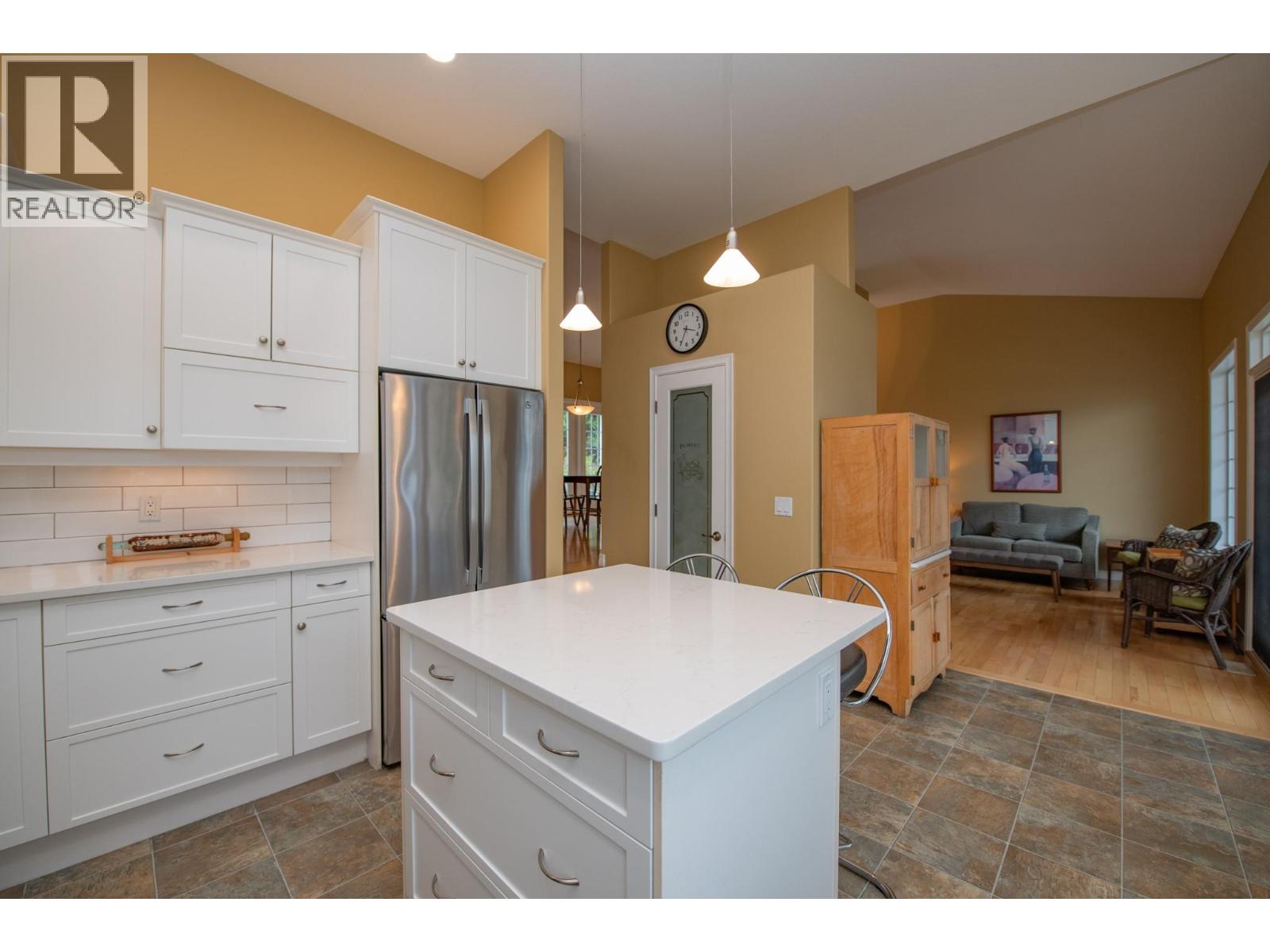 16585 Toby Road - 53
