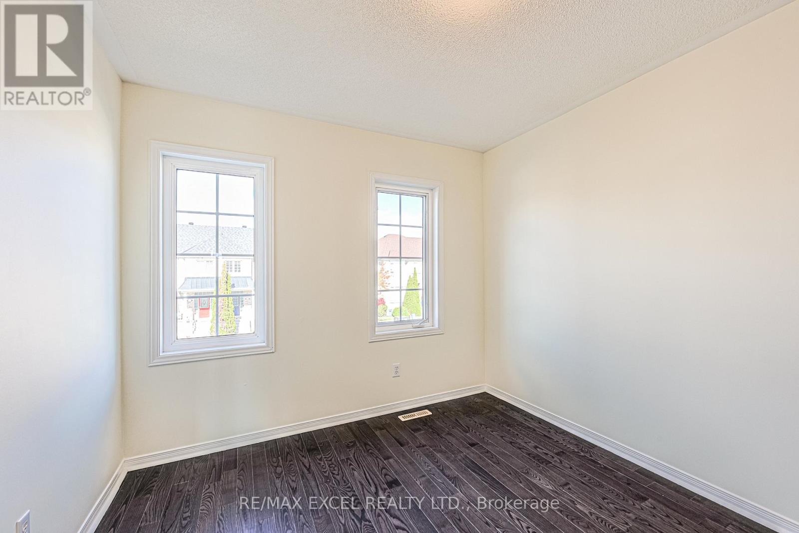 2383 BUR OAK AVENUE - Image 18