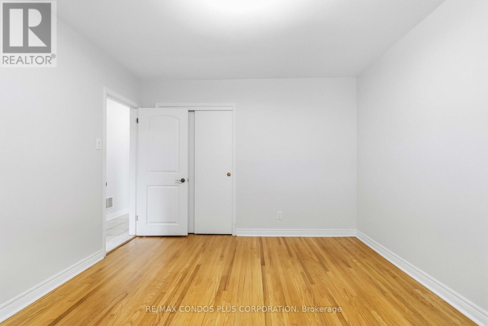 122 Wyndale Drive, Toronto, ON photo 20