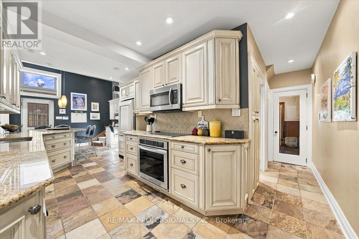 17 KING GEORGES ROAD - 17