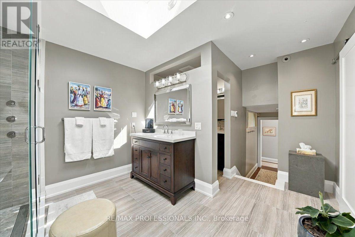 17 King Georges Road, Toronto, ON photo 28