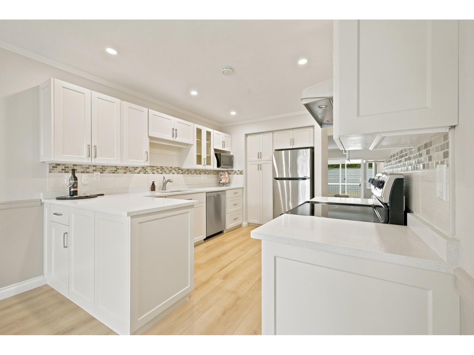Photo of 129 32691 GARIBALDI DRIVE 8