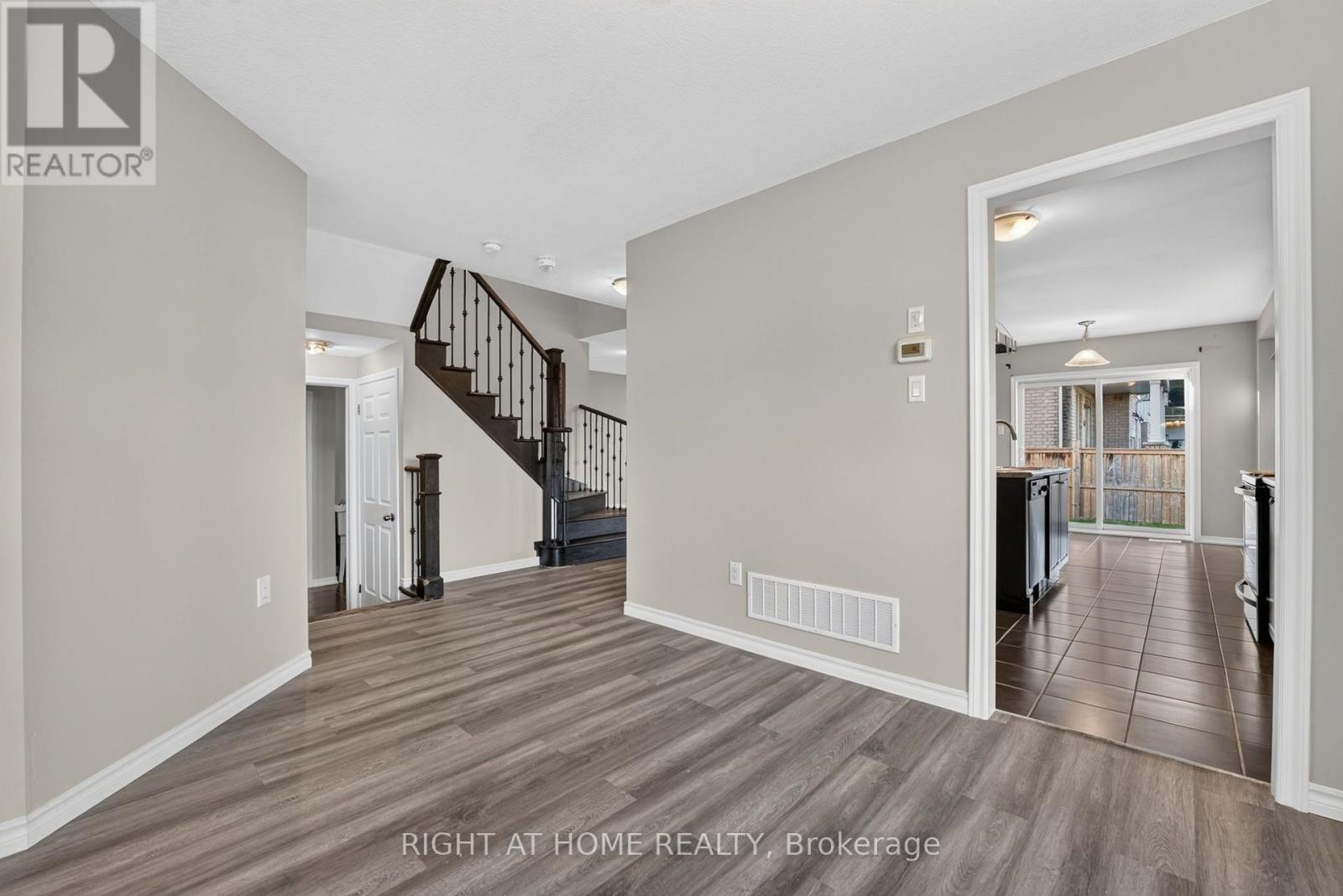 8460 SWEET CHESTNUT DRIVE - 11