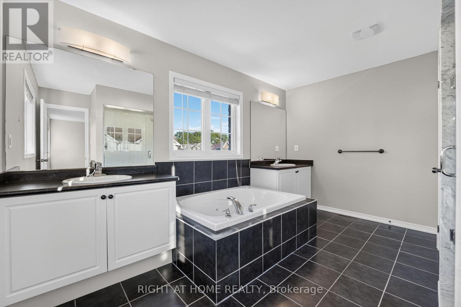 8460 SWEET CHESTNUT DRIVE - 26