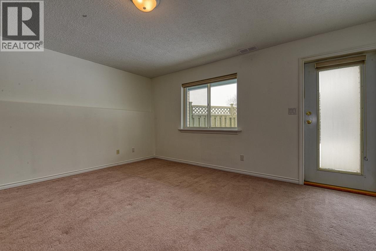 #9 11 EAGLE CRESCENT - Image 16
