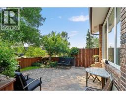 152 Templewood Road NE - photo 35