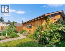 152 Templewood Road NE - photo 43