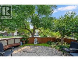 152 Templewood Road NE - photo 38
