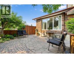 152 Templewood Road NE - photo 36