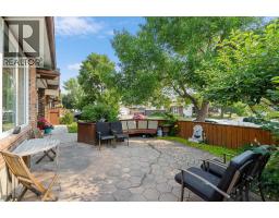 152 Templewood Road NE - photo 37