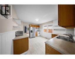 Kitchen - 2682 Clemenceau Boulevard, Windsor, ON N8T2P6 Photo 8