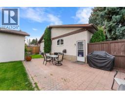 479 Bracewood Crescent SW - photo 39