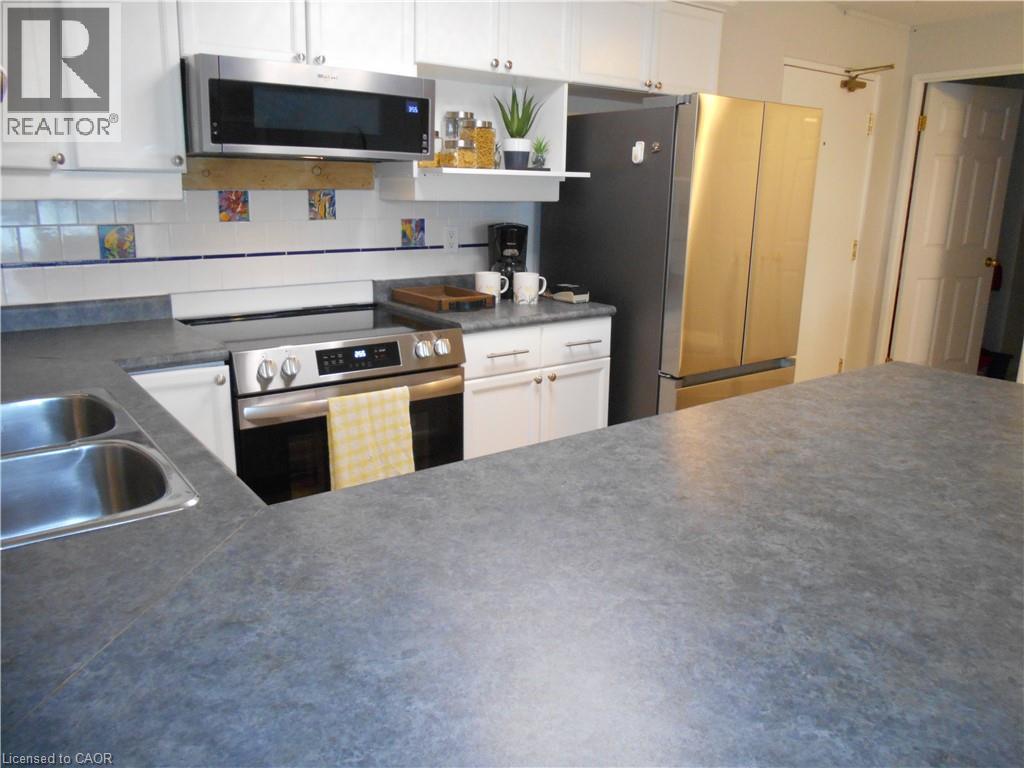 12 St. Andrew Street — photo 4