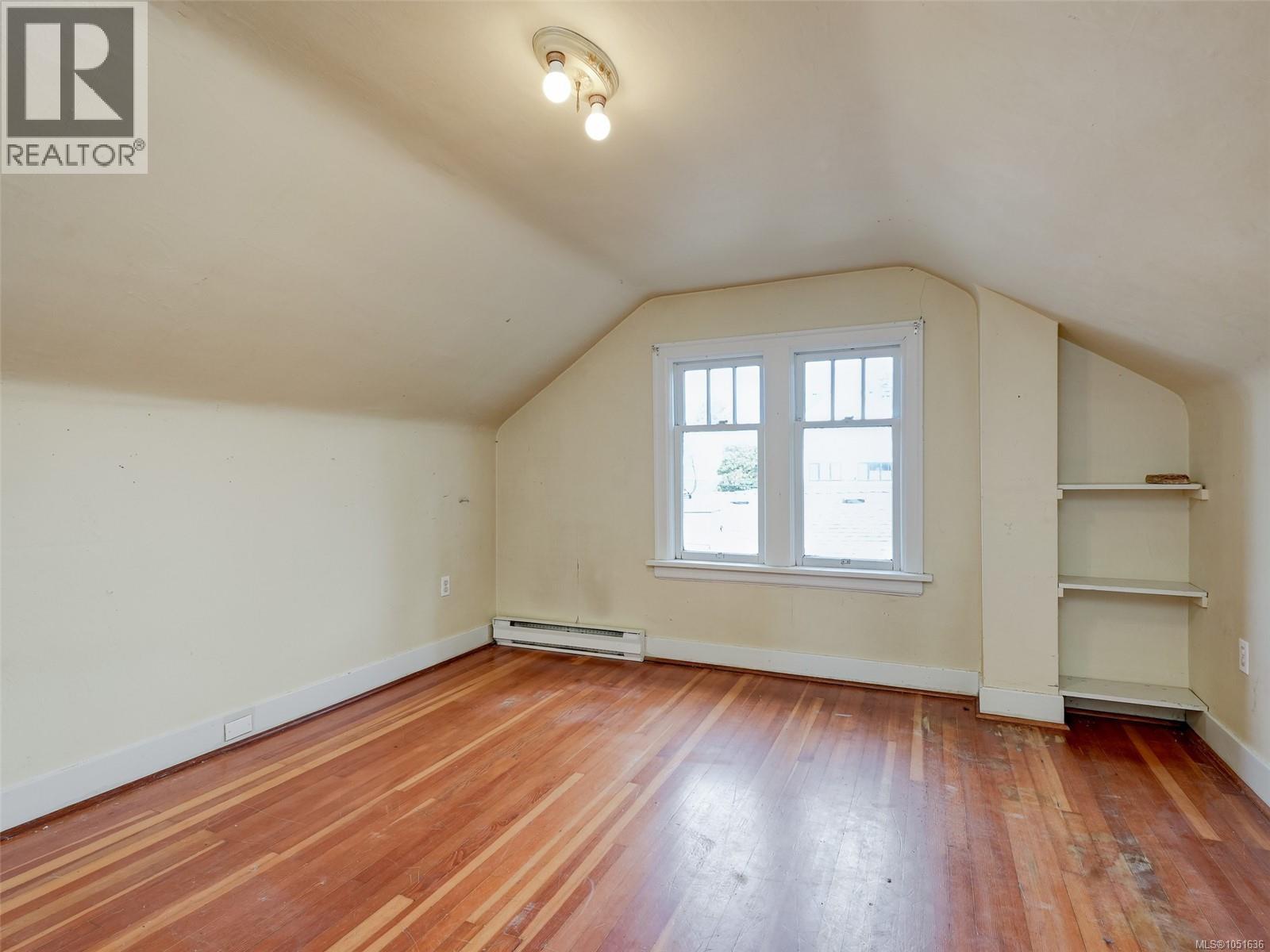  667 St. Patrick Street, Oak Bay