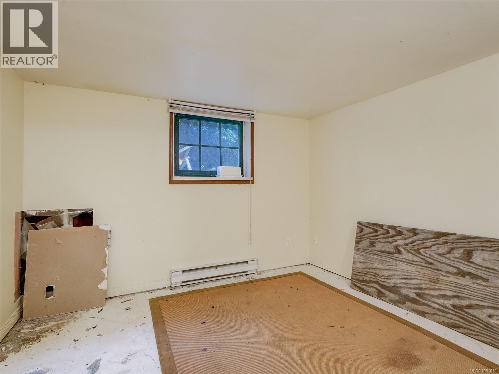  667 St. Patrick Street, Oak Bay