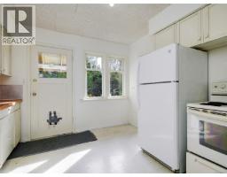 Primary Bedroom - 667 St. Patrick St, Oak Bay, BC V8S4X4 Photo 9