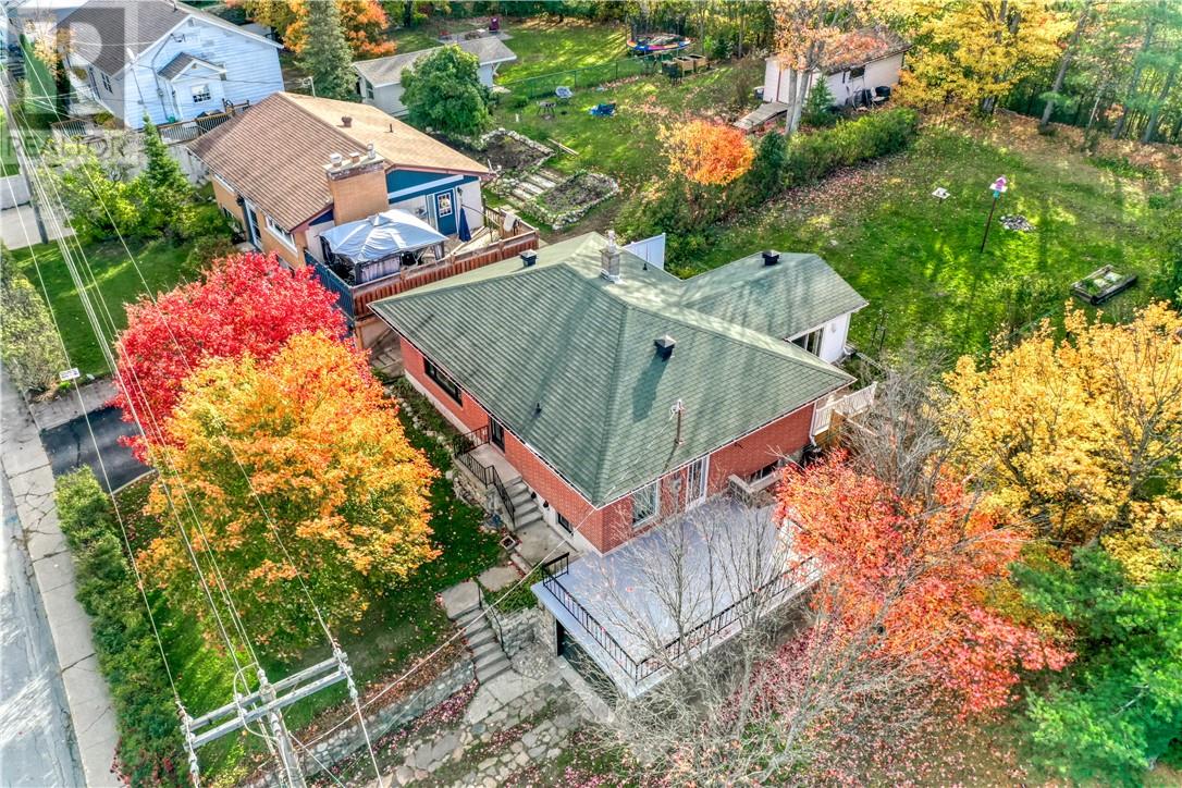 68 Pine Street - Image 34
