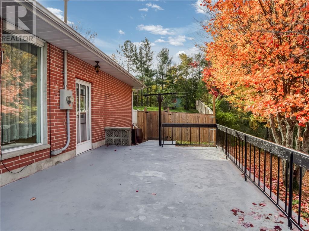 68 Pine Street - Image 5