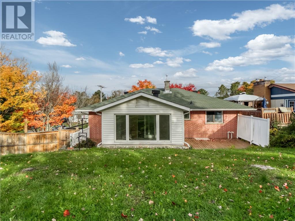 68 Pine Street - Image 6