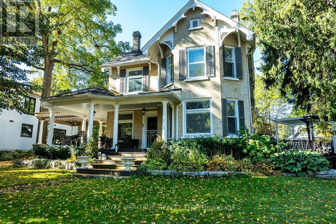 Photo of 220 Cochrane Street