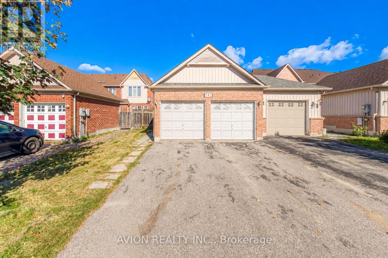 741 BUR OAK AVENUE - 45
